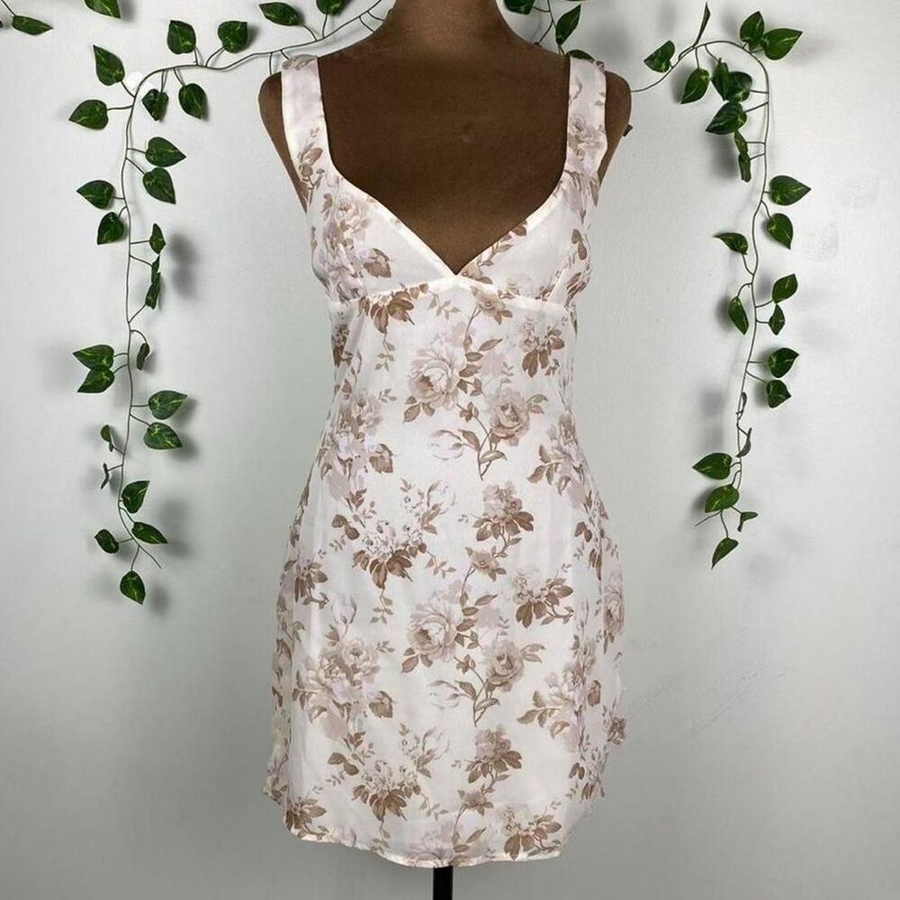 Princess Polly floral mini dress empire waist sweetheart neckline fairy cottage